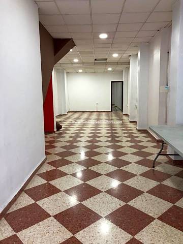 Local comercial en Alquiler en De La Barrera en El Carmen - La Barrera