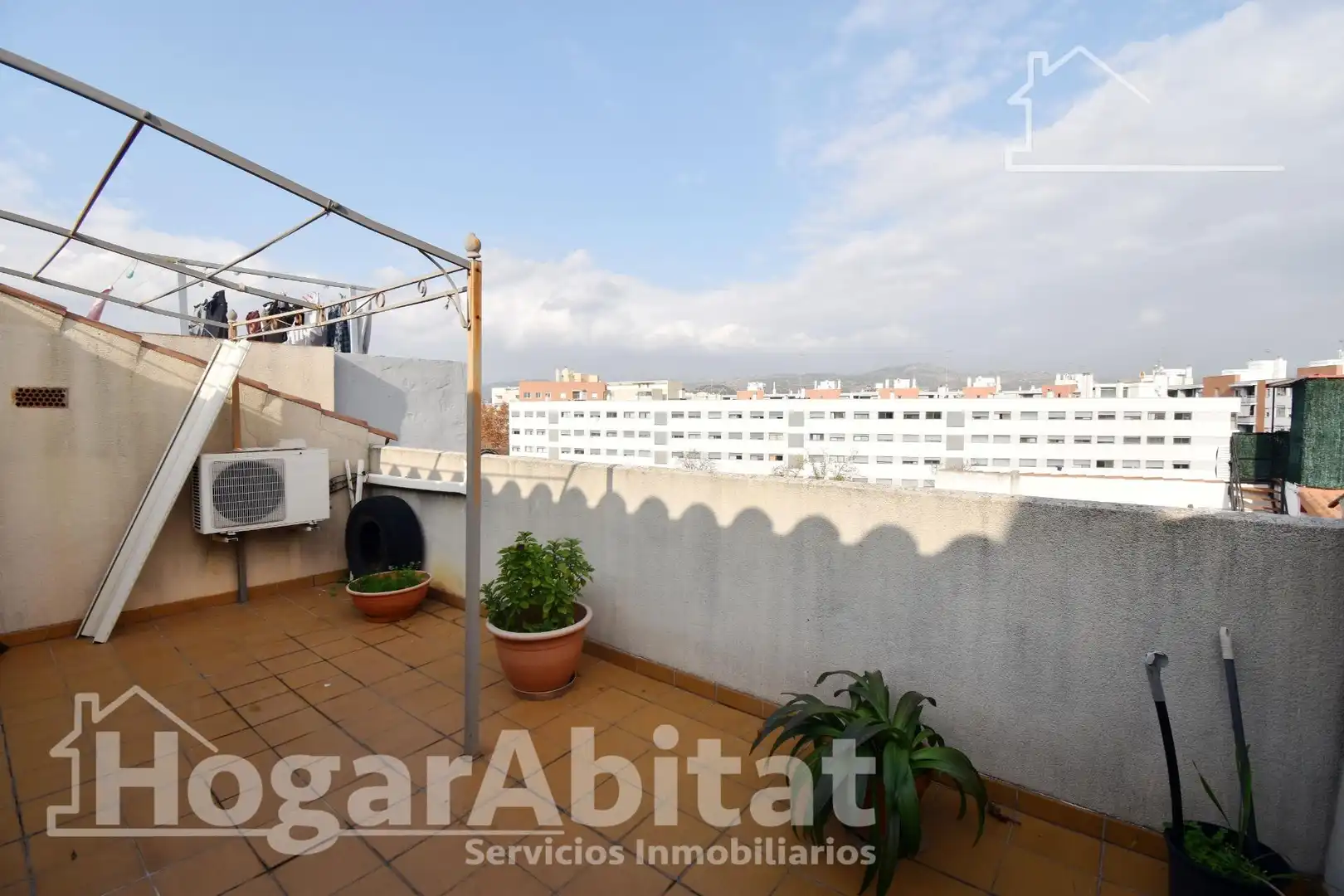 Vista exterior de Àtic en venda en Castellón de la Plana / Castelló de la Plana amb Terrassa i Traster