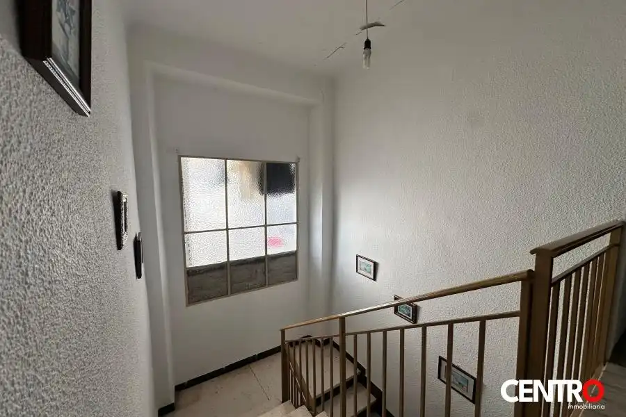 Casa o xalet en venda en Guadahortuna amb Jardí privat