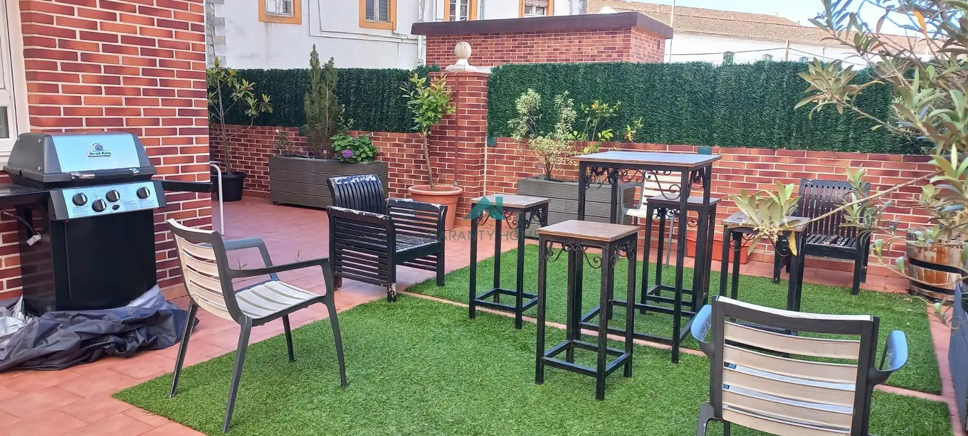 Terrasse von Erdgeschoss zum Verkauf in Santoña mit Heizung und Privatgarten