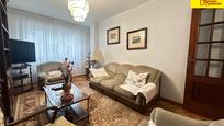 Living room of Flat for sale in Santiago de Compostela 