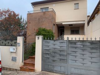 Exterior view of Single-family semi-detached for sale in Lucillos