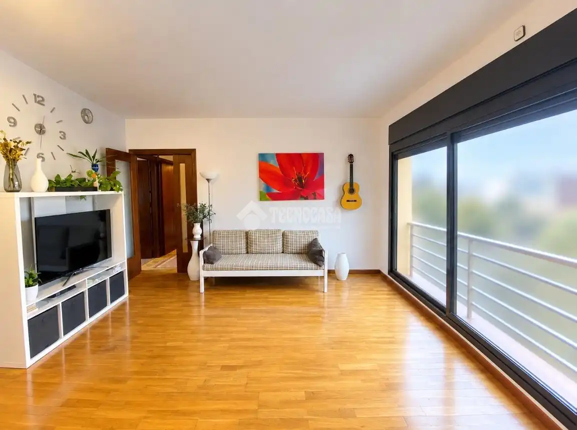 Flat with terrace for sale in Can Vidalet