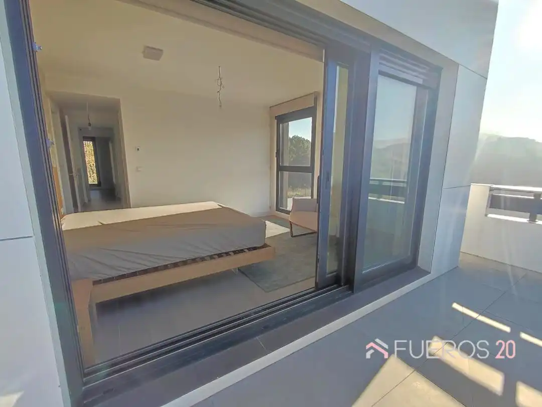 Habitación de Casa adosada en venta en Zierbena con Calefacción, Jardín privado y Terraza