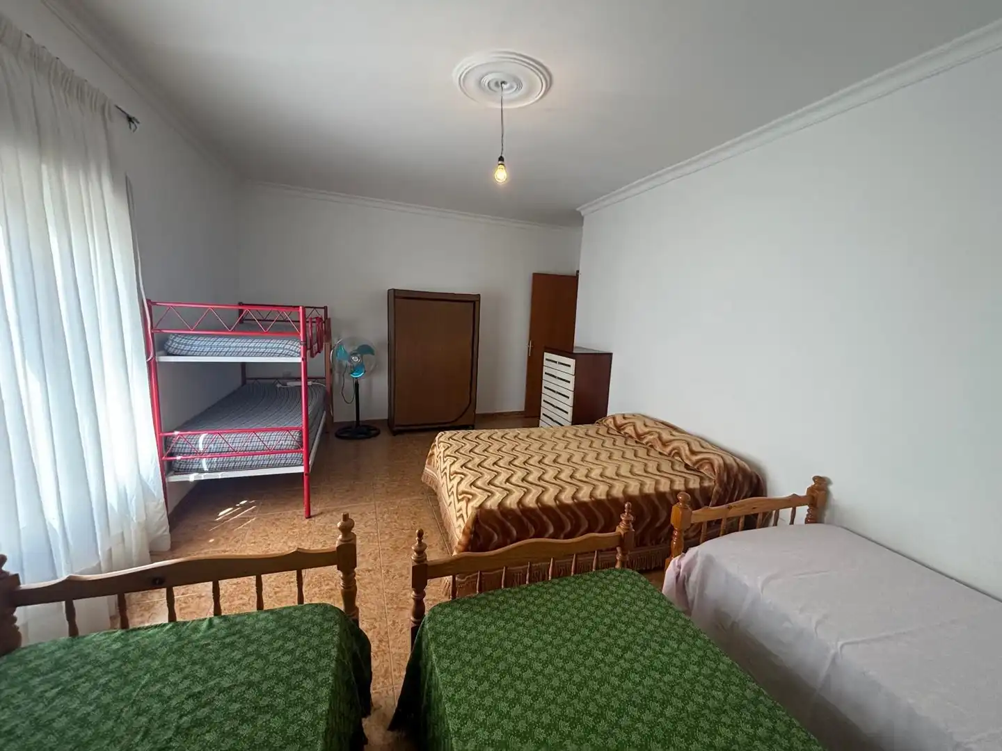 Dormitori de Casa adosada en venda en Sorvilán