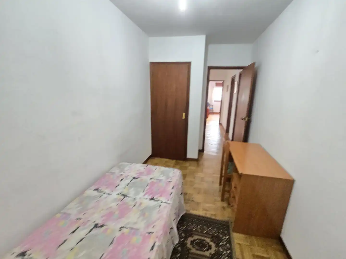 Bedroom of Flat for rent in Vigo   with Parquet flooring, Furnished and Balcony