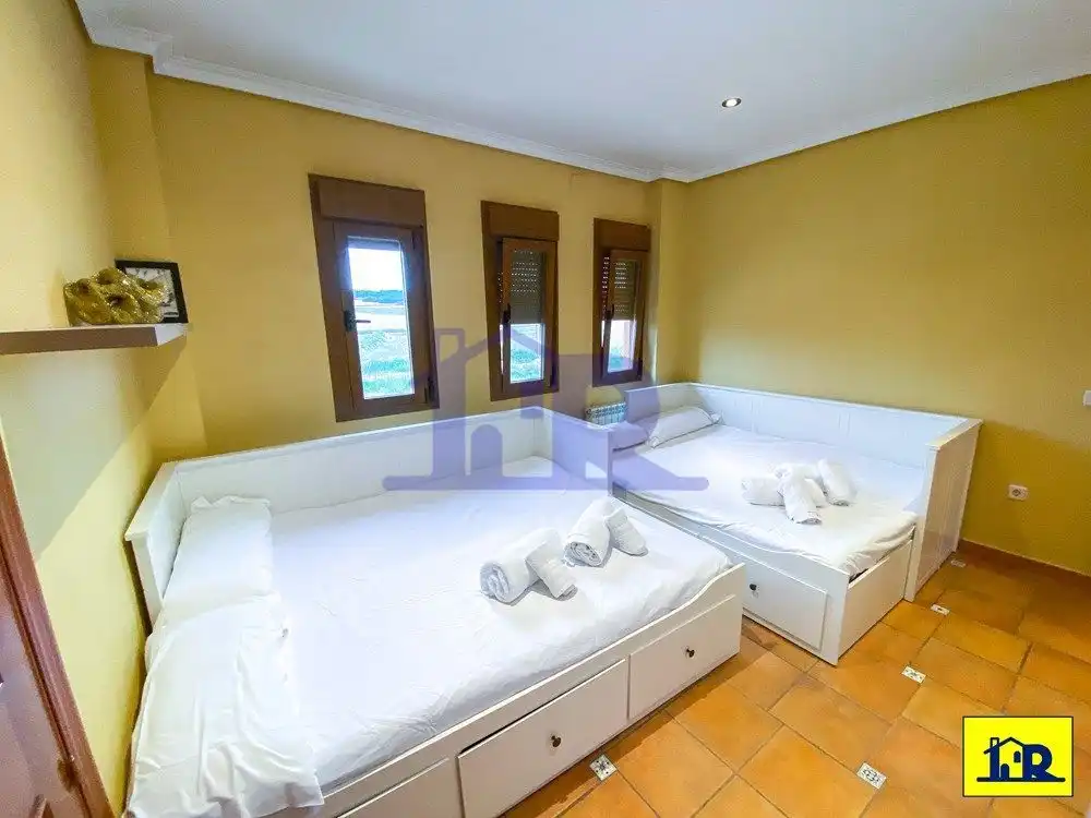 Bedroom of Houses for sale in Arcas del Villar  with Air Conditioner, Heating and Terrace