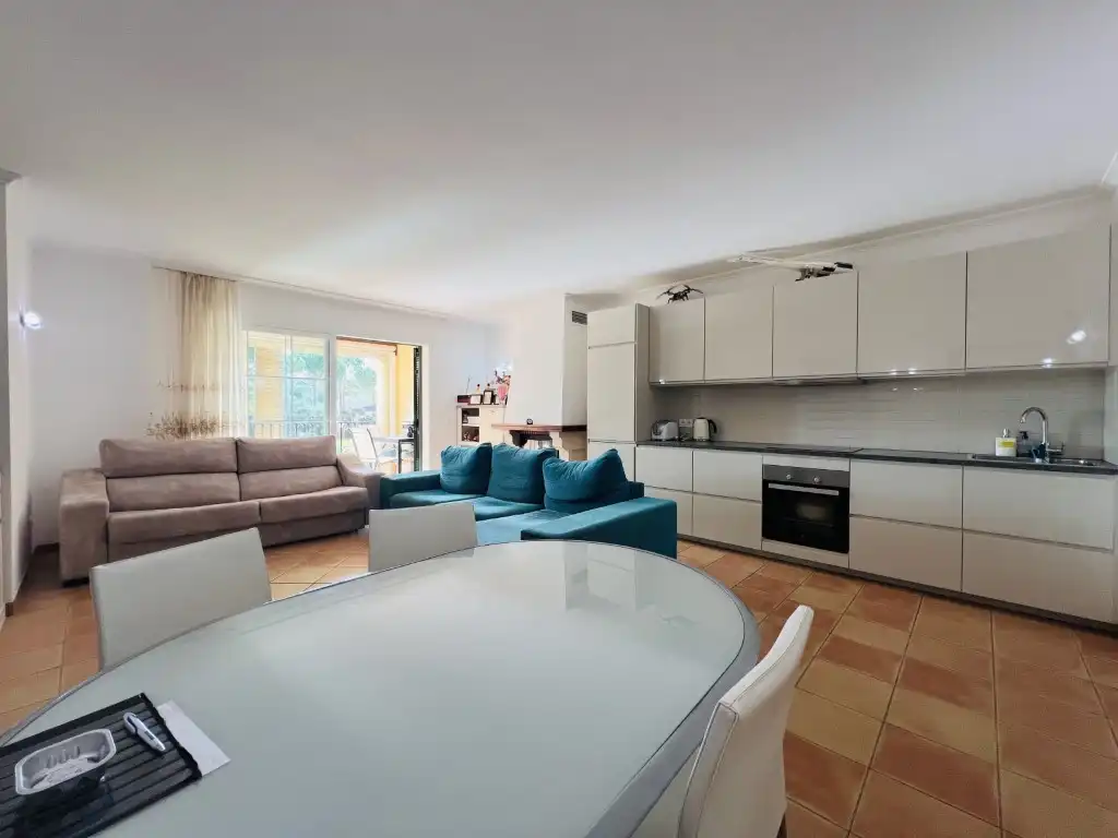 Sala d'estar de Apartament de lloguer en Calvià amb Piscina i Moblat