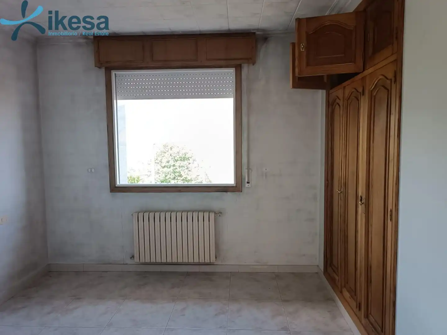 Dormitori de Casa o xalet en venda en Entrimo amb Jardí privat