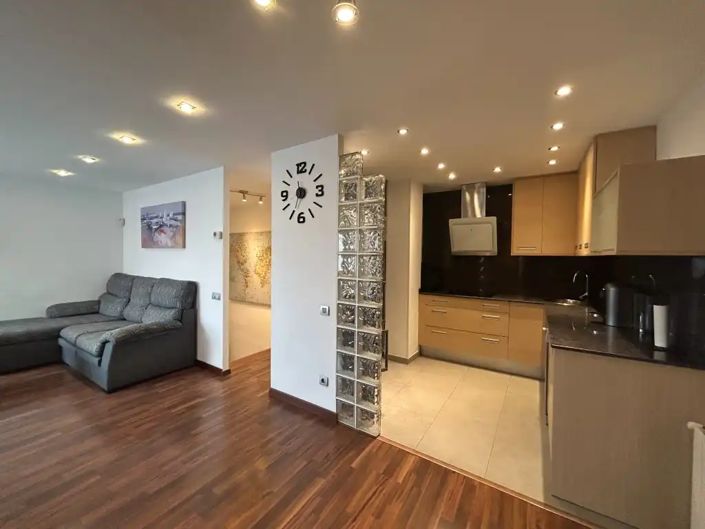 Cocina de Dúplex en venta en Badalona con Calefacción, Parquet y Alarma