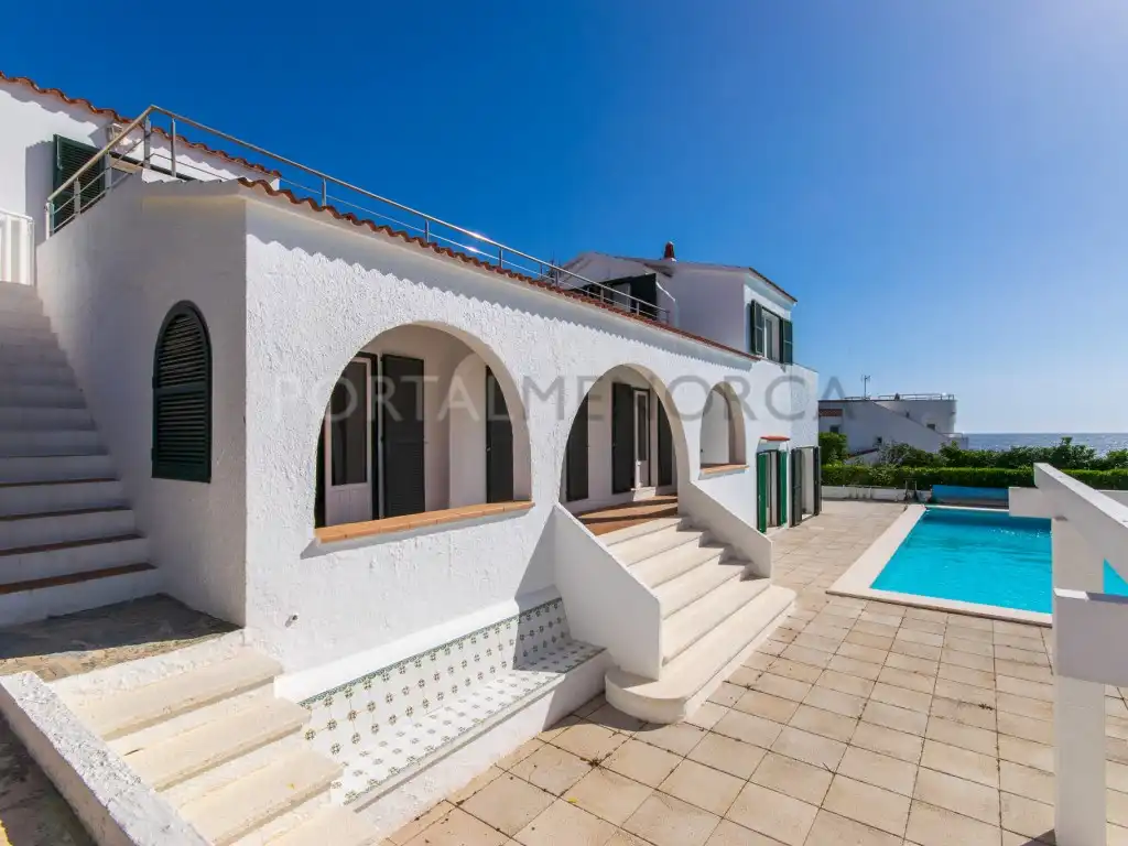 Vista exterior de Casa o xalet en venda en Sant Lluís amb Terrassa i Piscina