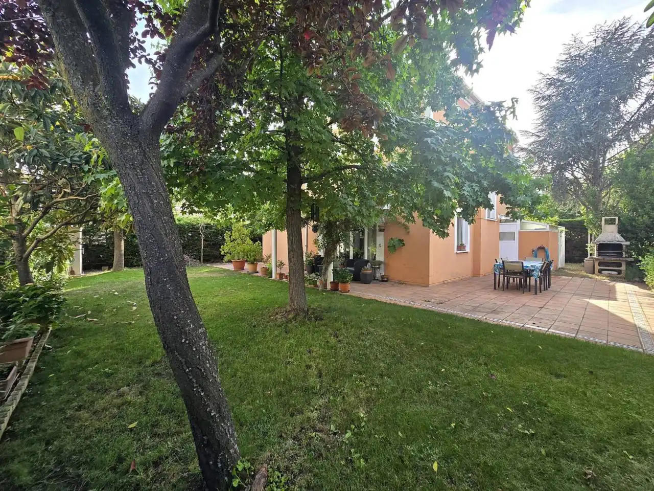 Jardín de Casa o chalet en venta en Cabanillas del Campo