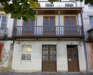 Vista exterior de Casa adosada en venda en Viveiro amb Terrassa i Balcó