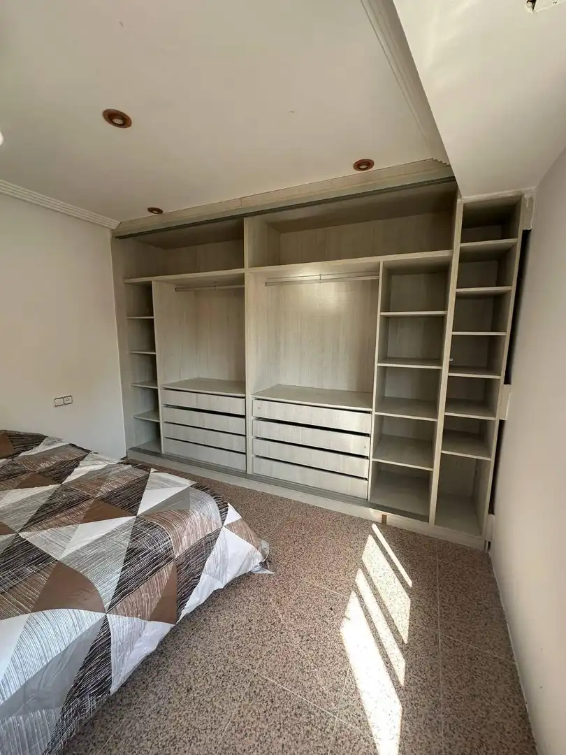 Habitación de Piso de alquiler en Elda con Amueblado