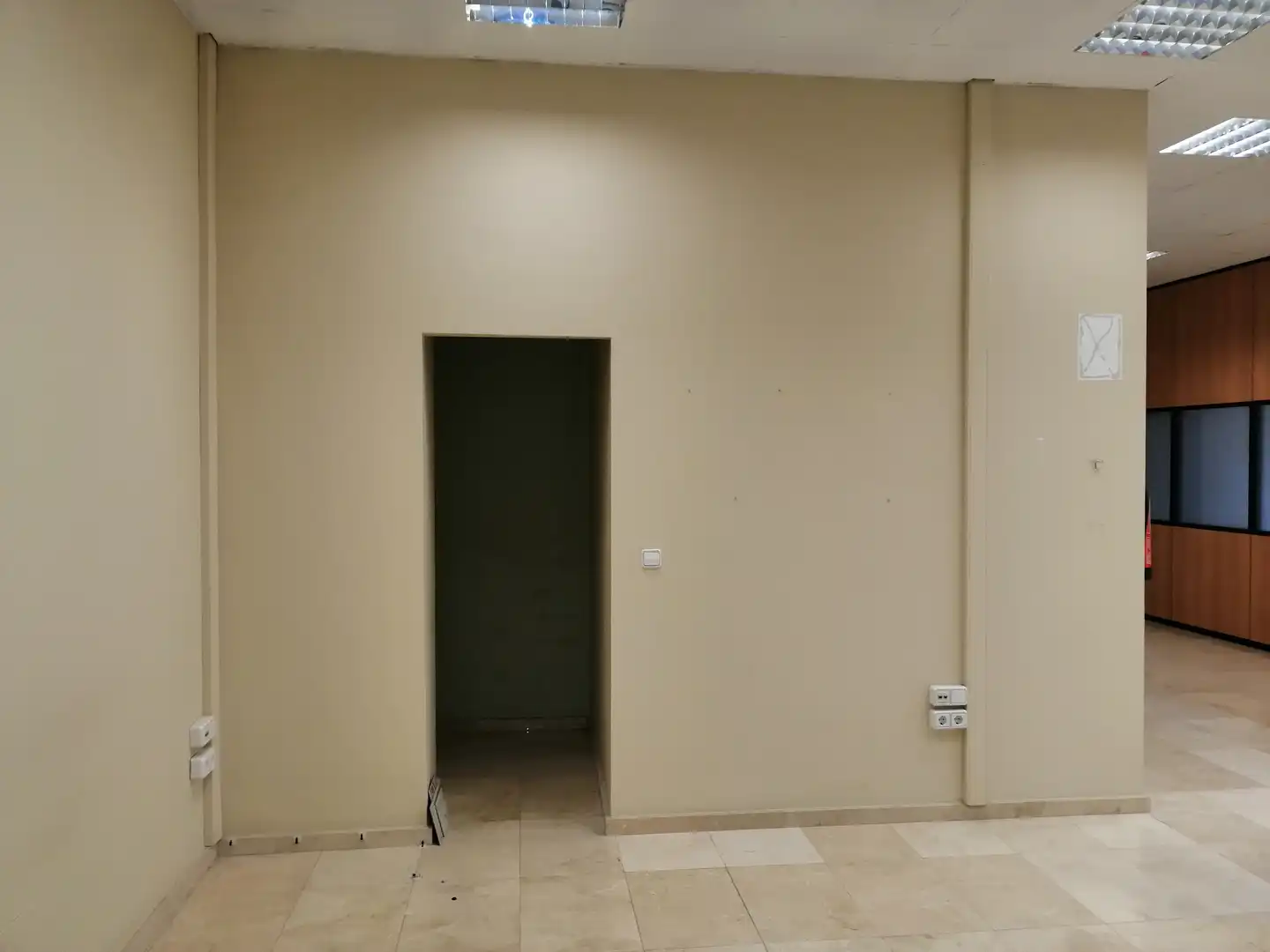 Geschaftsraum zur Miete in Calle Muñoz Degraín, 42, Auditorio - Seminario - Parque de Invierno