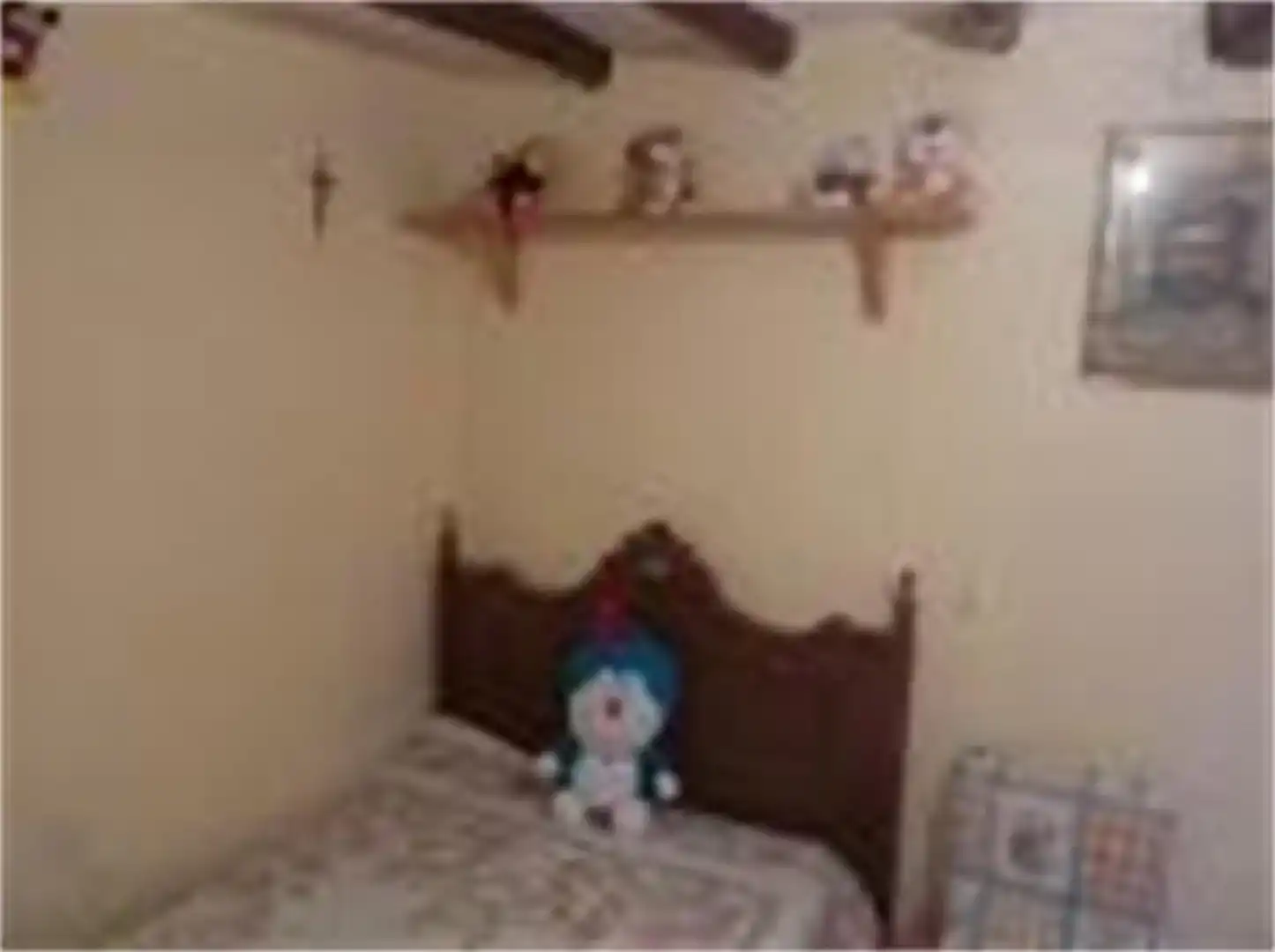 Dormitori de Casa adosada en venda en Comares amb Balcó