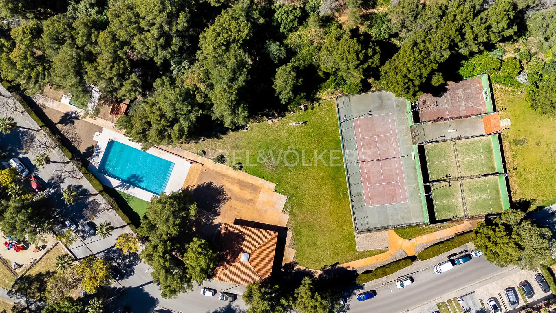 Exterior view of Duplexes for sale in Sitges  with Air Conditioner, Heating and Storage room
