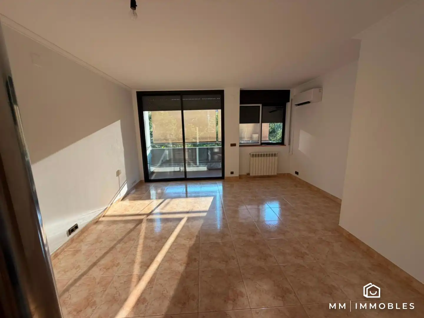 Habitación de Piso de alquiler en Granollers con Aire acondicionado, Calefacción y Balcón