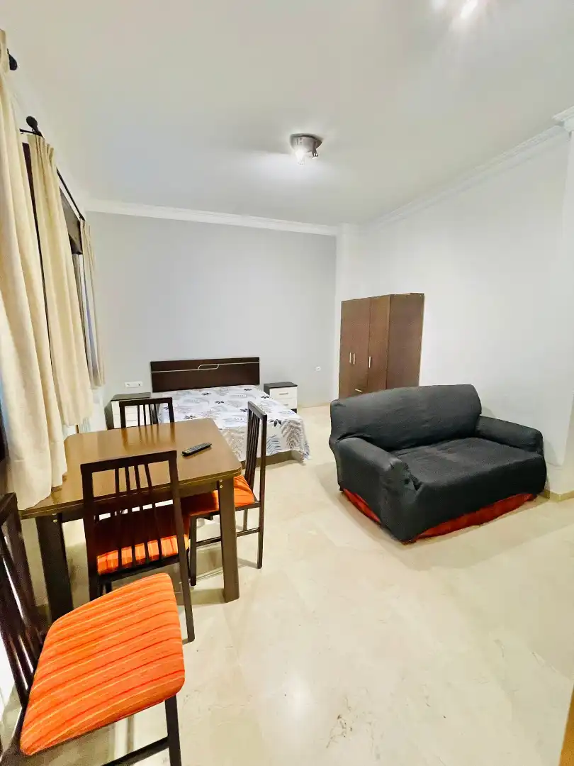 Studio with lift to rent in Calle San Matías, imagen 5