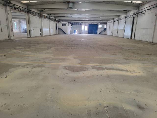 Nave industrial en Alquiler en Avenida Foia en Almussafes