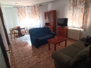 Sala d'estar de Pis en venda en  Madrid Capital amb Aire condicionat, Calefacció i Moblat