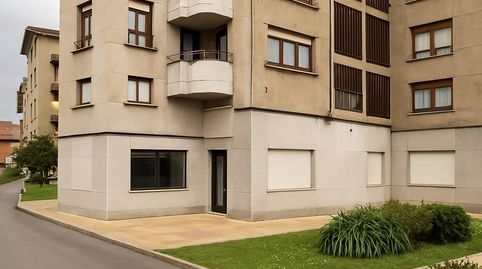 Foto 2 von Geschaftsraum zum Verkauf in Calle Julio Hauzeur, 43, Cerezo - Aspla - Torres, Torrelavega