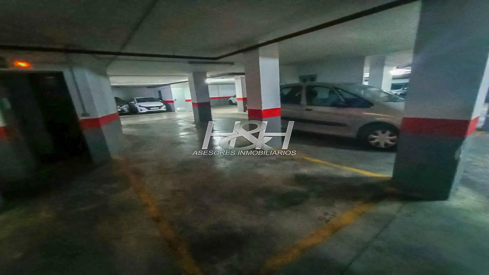 Parkplatz von Garage zur Miete in Quart de Poblet