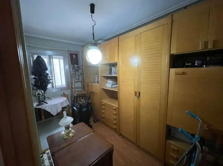 Habitación de Piso en venta en Valencia con Balcón