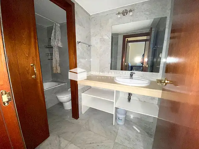 Bathroom of Flat for sale in Escaldes – Engordany  with Heating