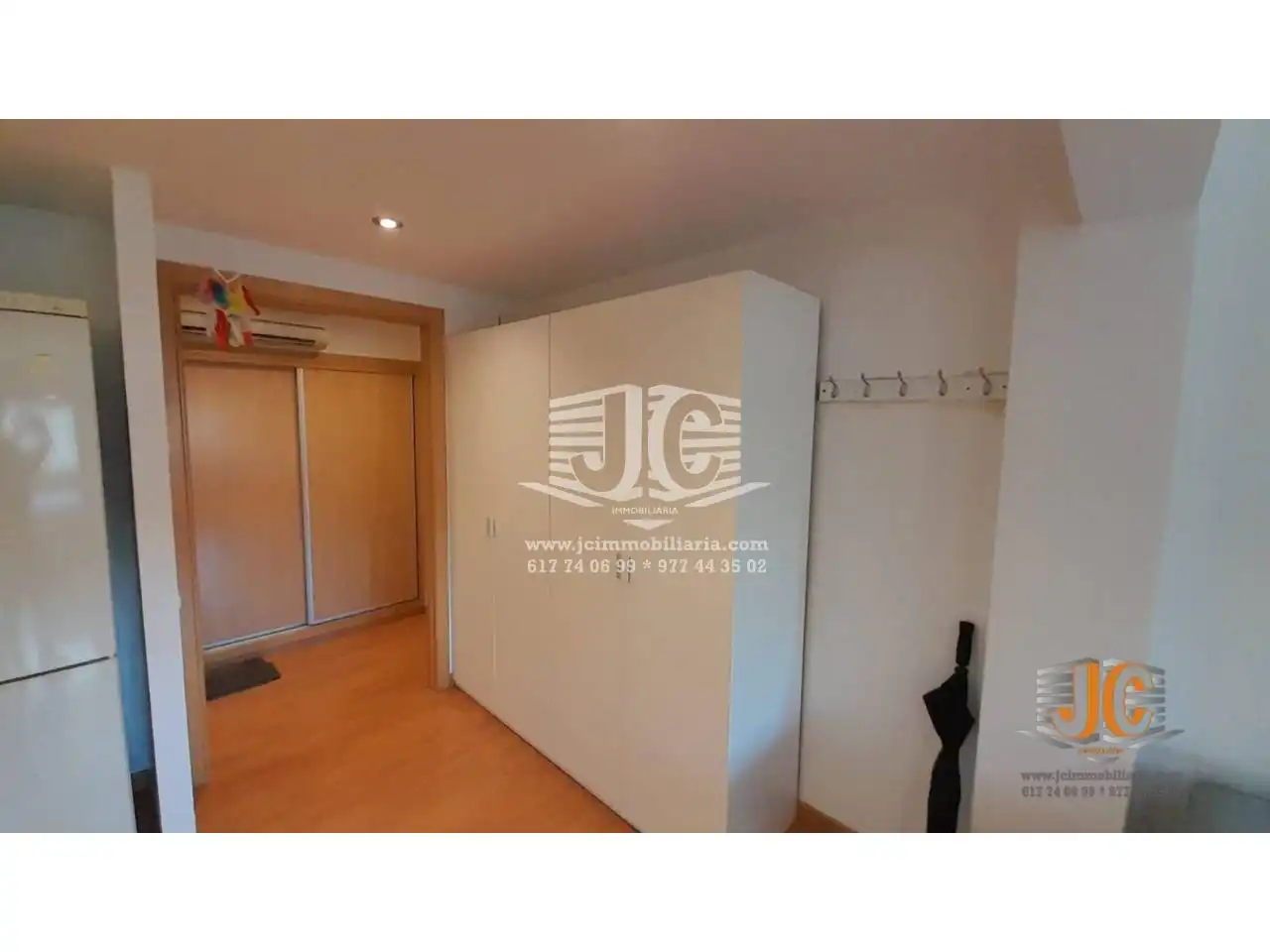 Habitación de Piso de alquiler en Tortosa con Aire acondicionado, Parquet y Amueblado