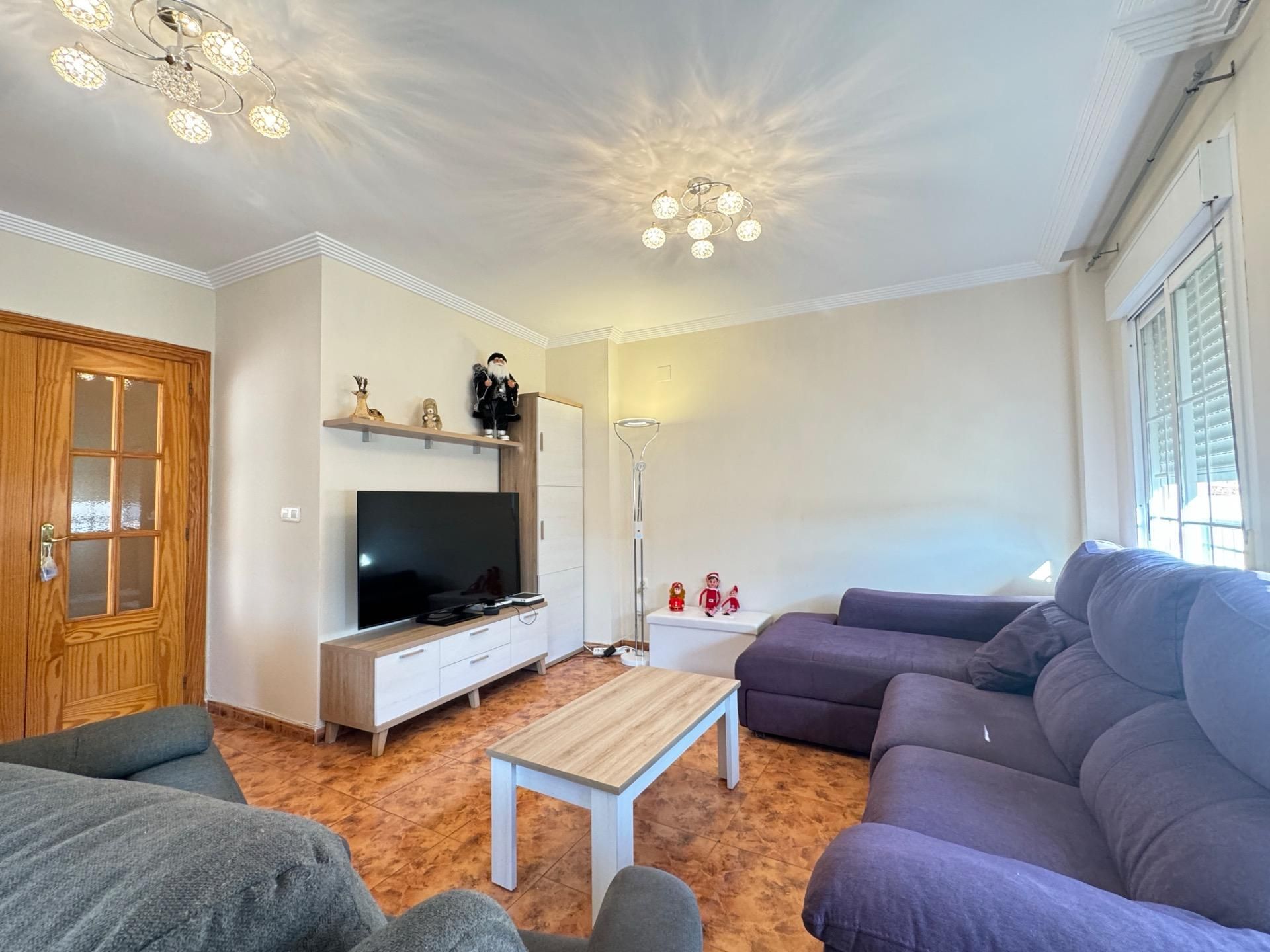 Sala d'estar de Casa o xalet en venda en Gualchos amb Jardí privat, Terrassa i Traster