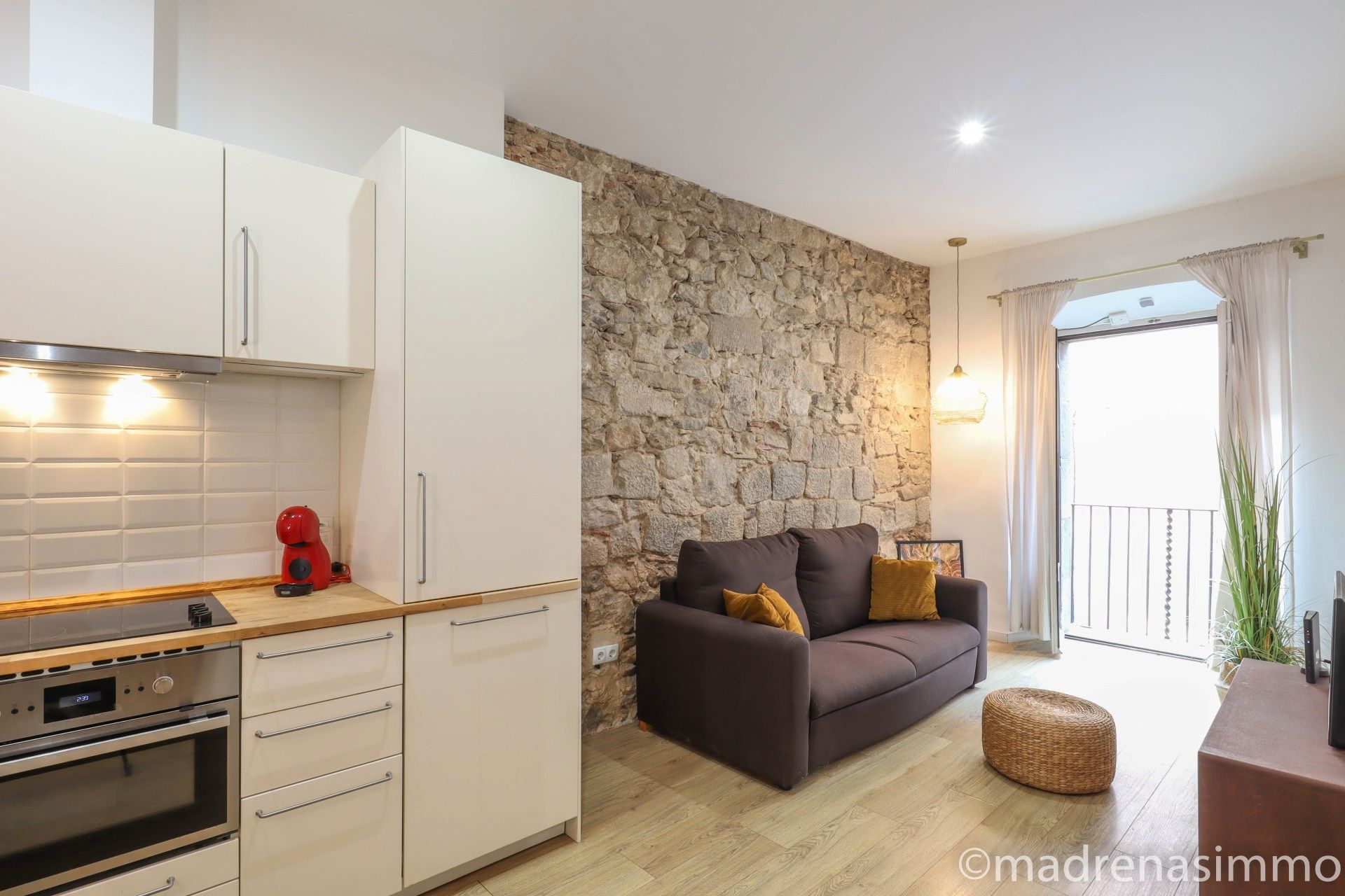Sala de estar de Apartamento de alquiler en Girona Capital con Aire acondicionado, Calefacción y Amueblado
