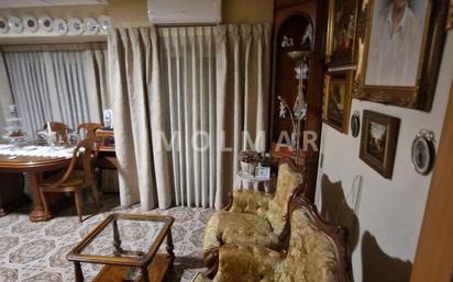 Living room of Flat for sale in  Valencia Capital  with Alarm