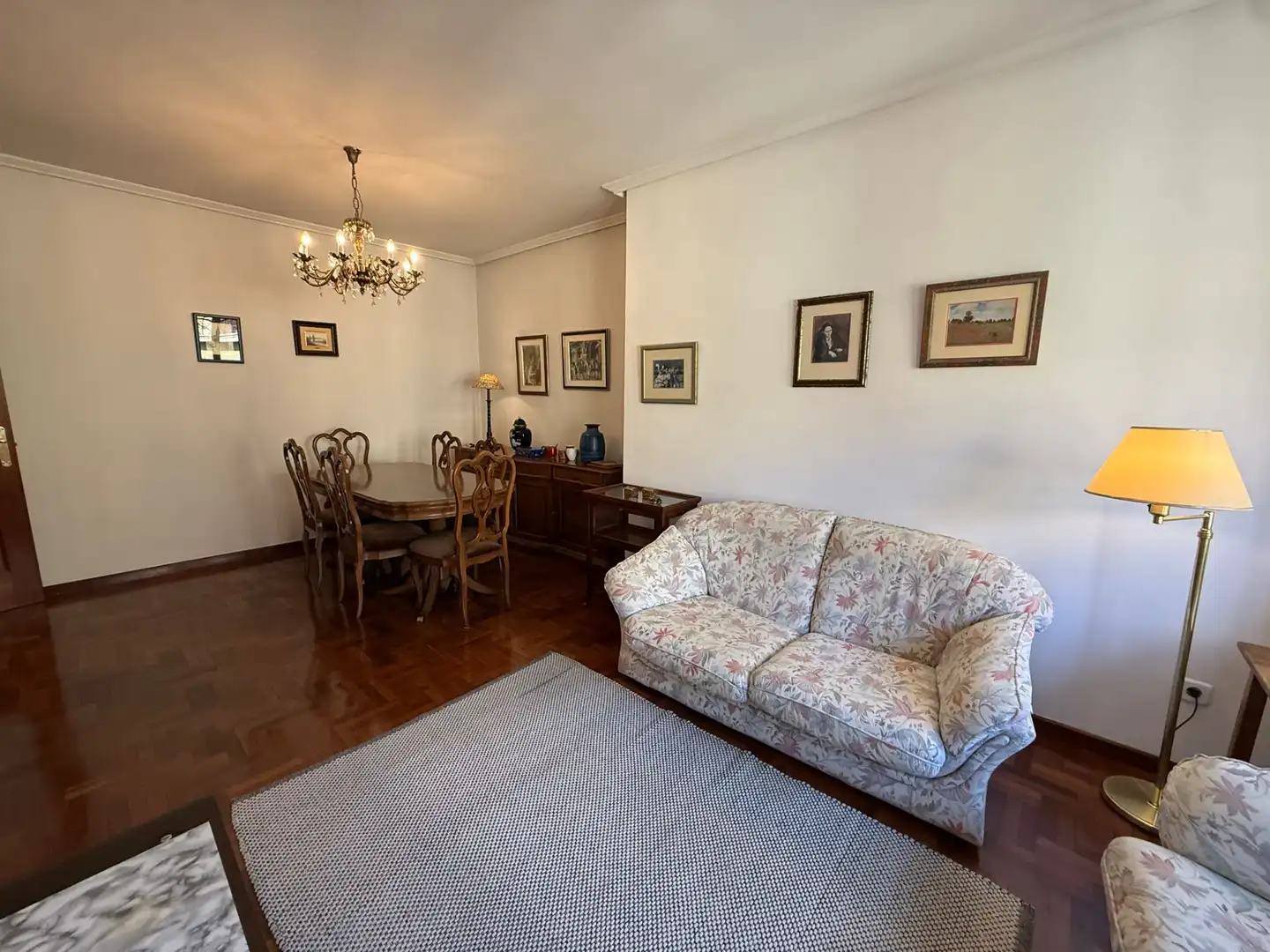 Wohnzimmer von Wohnung zum Verkauf in Oviedo  mit Heizung, Abstellraum und Möbliert