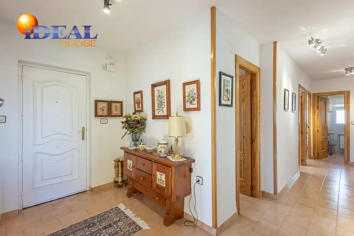 Detached house with pool for sale in Gójar, imagen 6