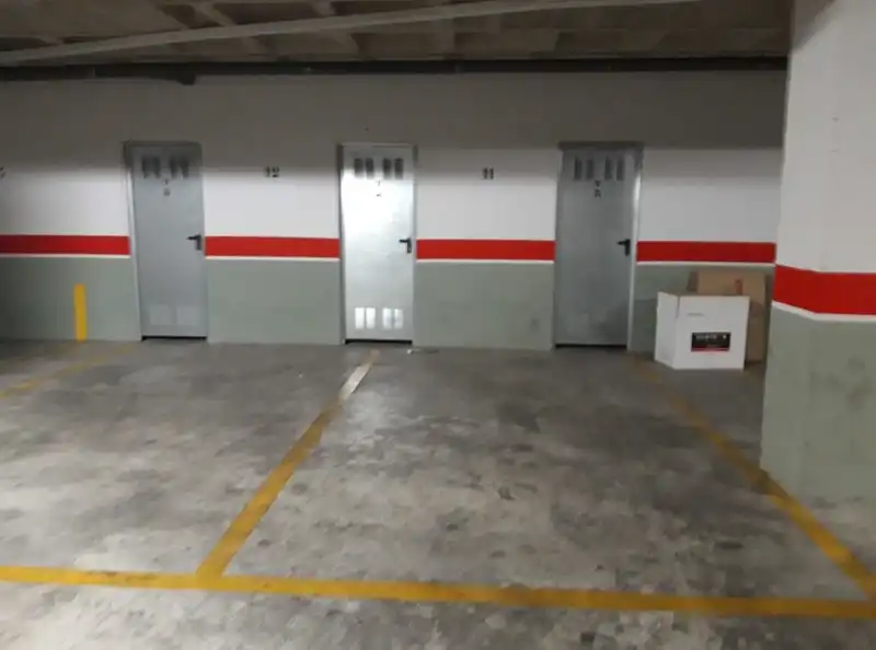 Garage for sale in JUANA JUGAN, Puente Tocinos