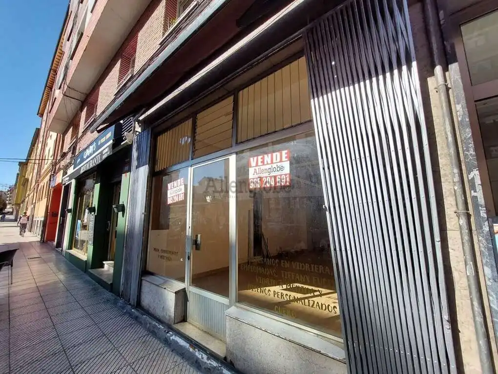 Local de alquiler en Oviedo 
