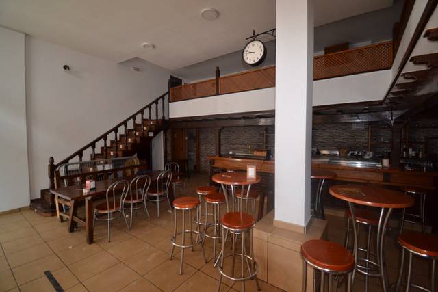 Local comercial en Venta en Calle Hernán Cortés en Malpartida de Plasencia