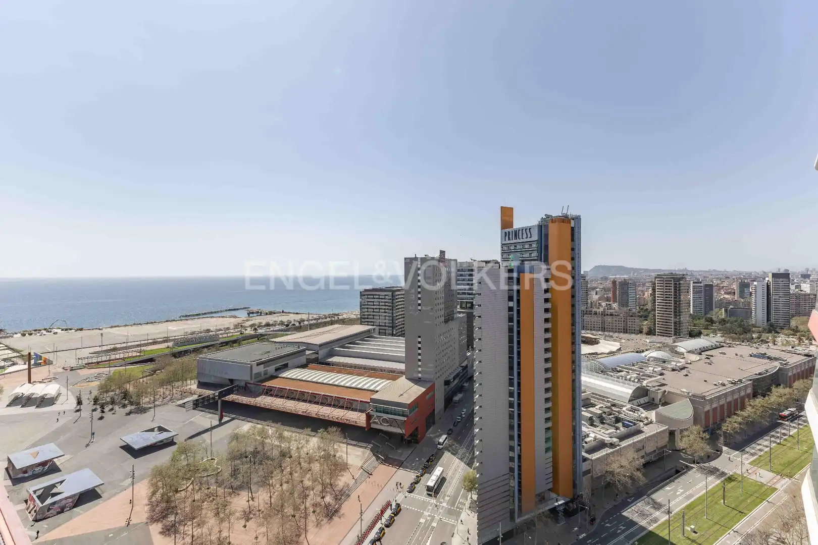 Vista exterior de Pis en venda en Barcelona amb Aire condicionat, Calefacció i Parquet
