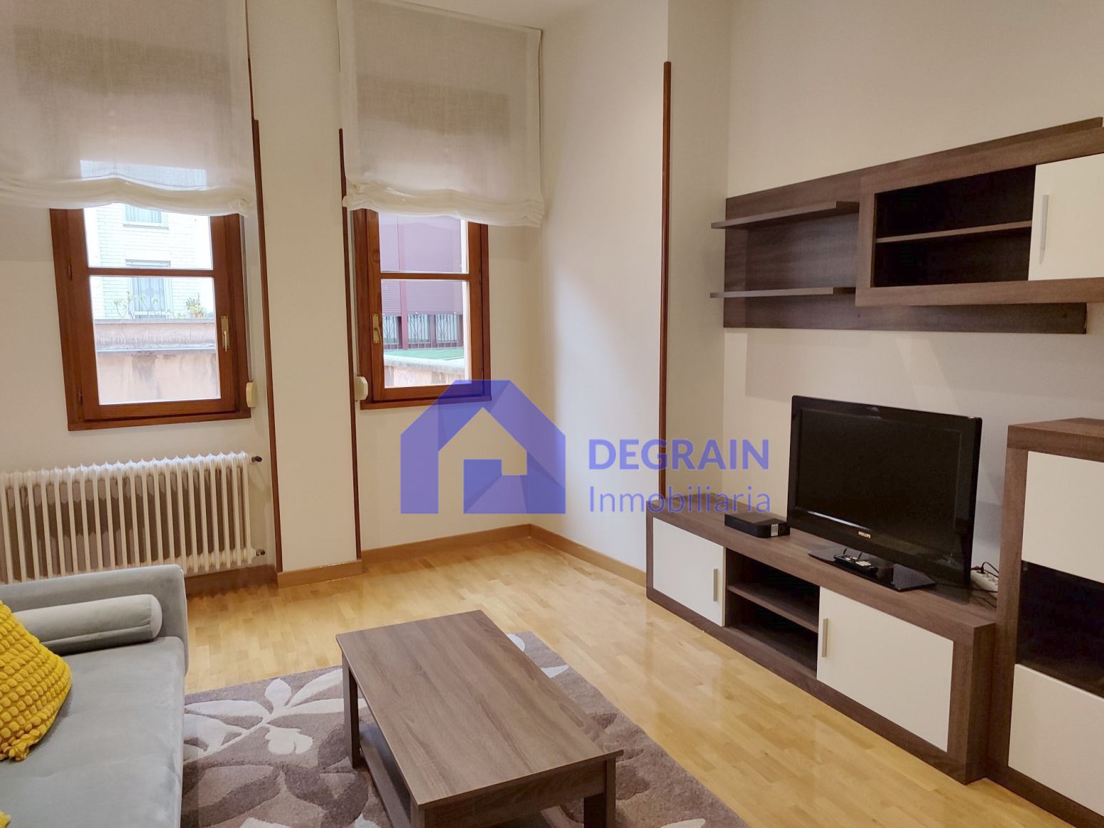 Living room of Flat for rent in Oviedo   with Heating and Parquet flooring