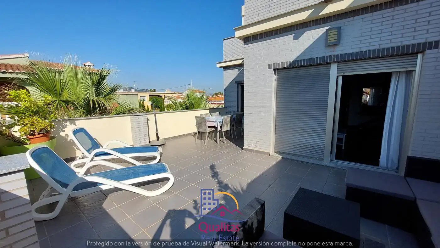 Terraza de Casa adosada de alquiler en Oliva con Aire acondicionado, Calefacción y Terraza