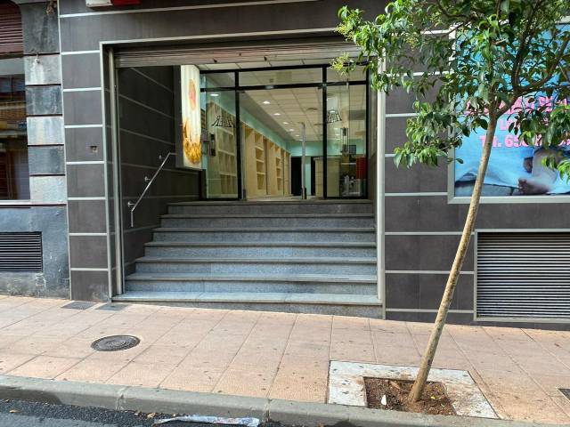 Local comercial en Alquiler en Goya en Centro
