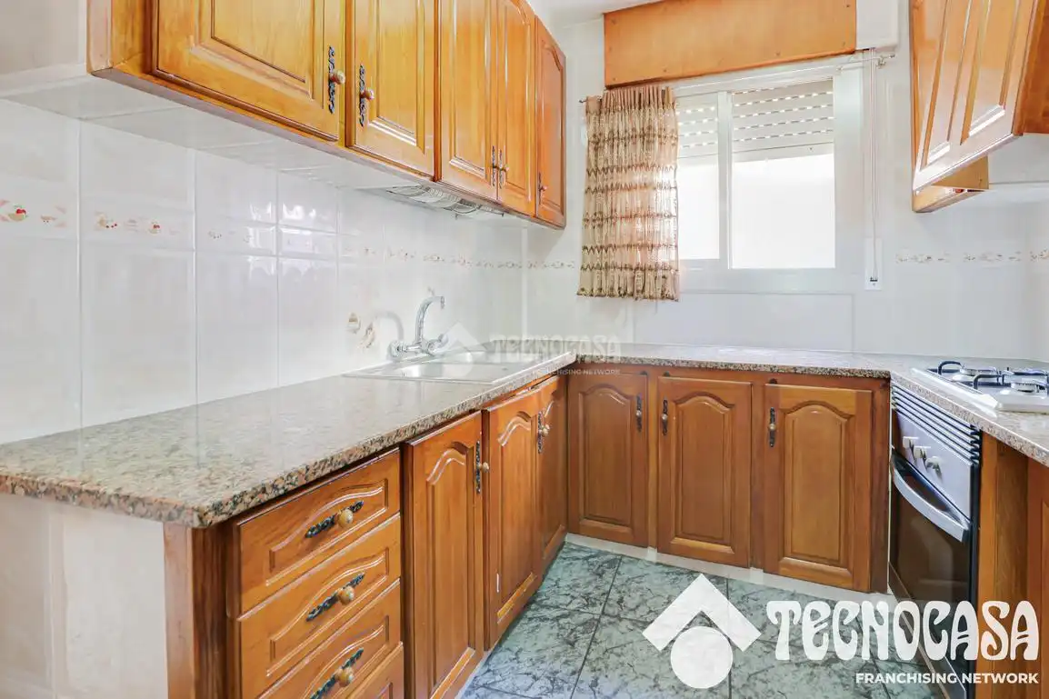 Kitchen of Flat for sale in Mataró