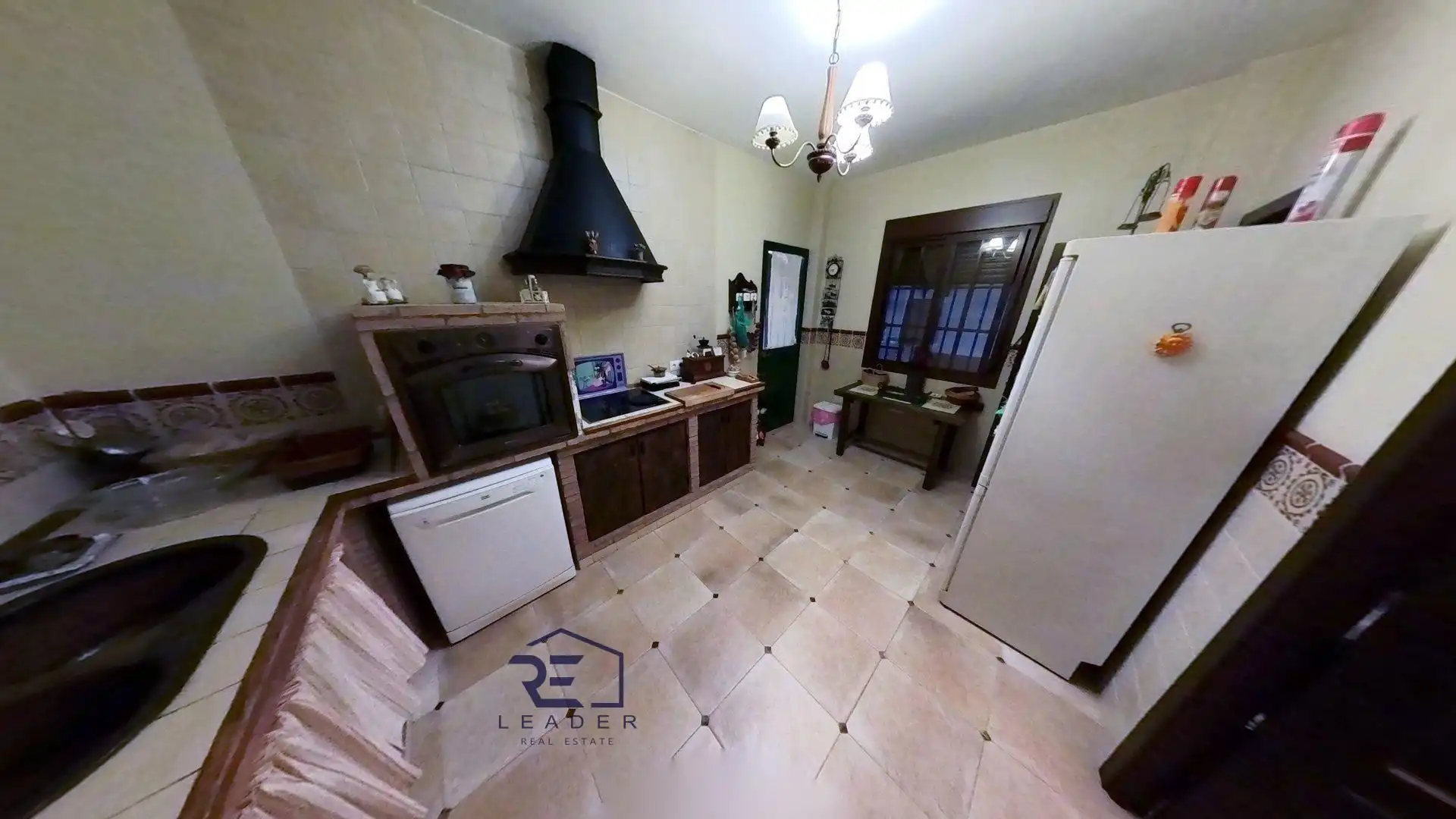 Cocina de Casa adosada en venta en Guillena con Aire acondicionado, Terraza y Trastero