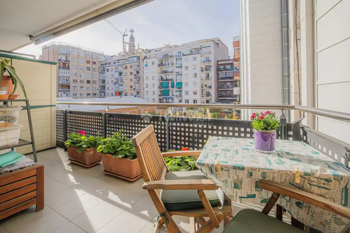 Terraza de Piso en venta en Barcelona con Balcón