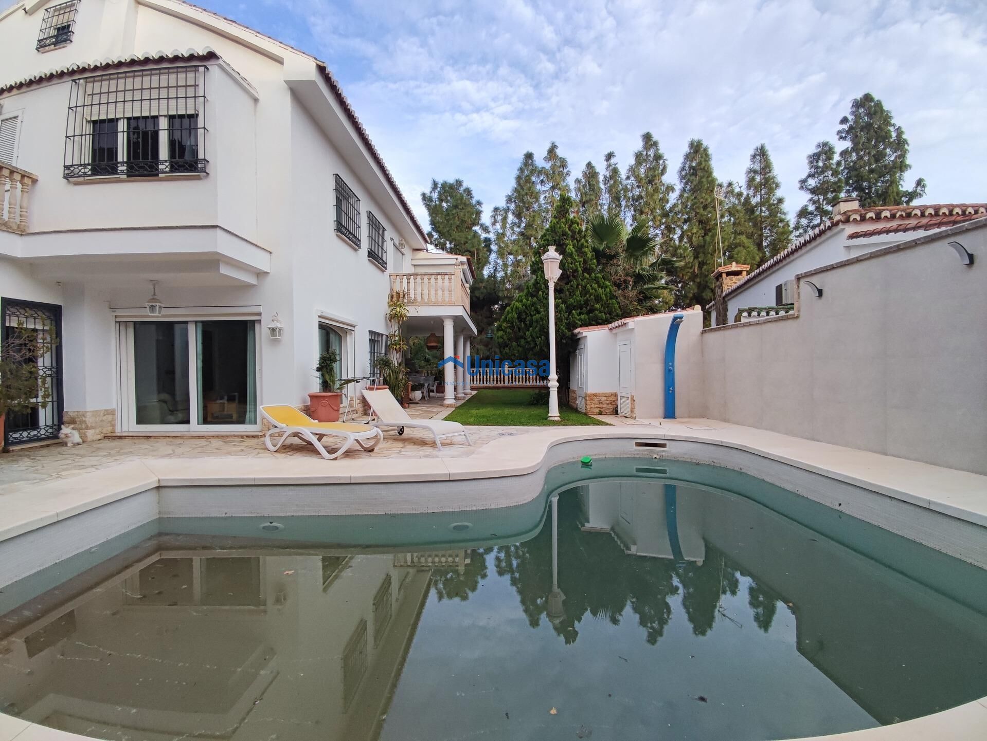 Piscina de Casa o xalet en venda en Málaga Capital amb Aire condicionat, Calefacció i Jardí privat