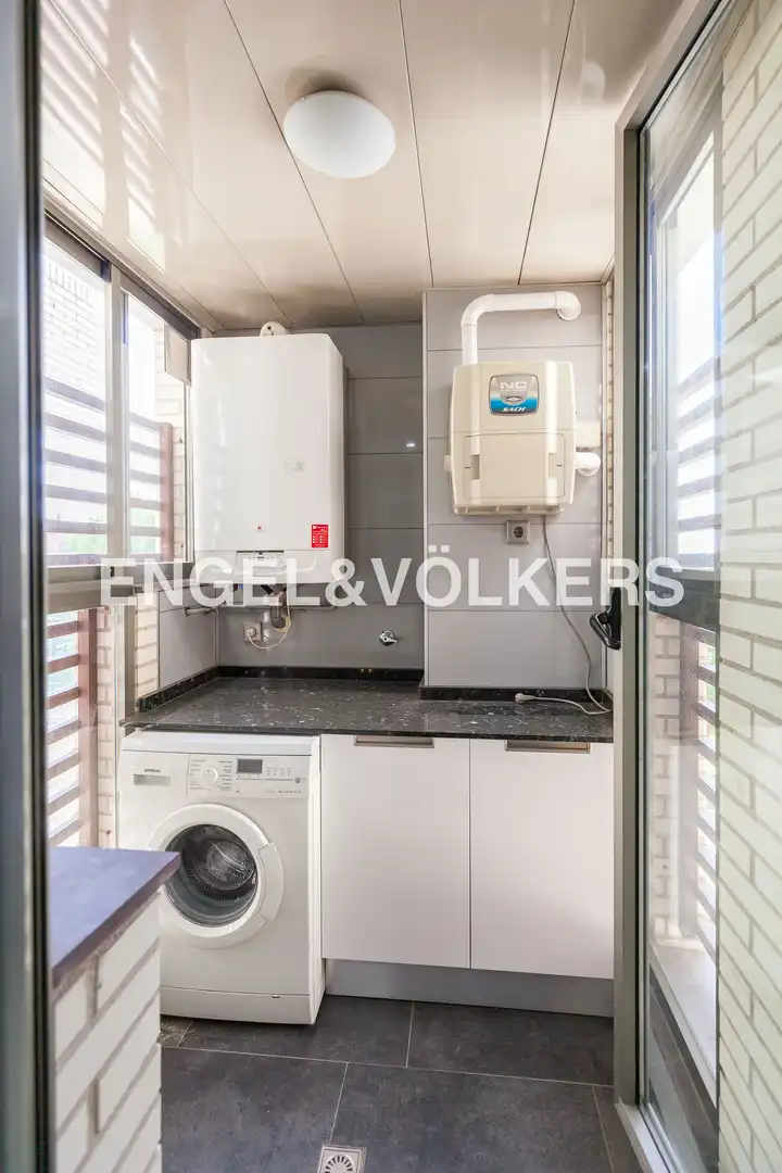 Cocina de Ático de alquiler en Pozuelo de Alarcón con Calefacción, Jardín privado y Terraza