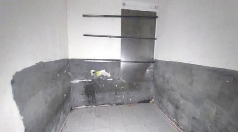 Foto 3 von Erdgeschoss zum Verkauf in Pau, Llefià, Badalona