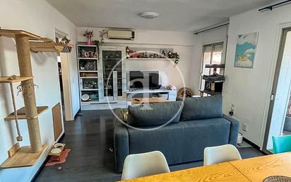 Living room of Flat for sale in Sabadell  with Air Conditioner, Heating and Balcony