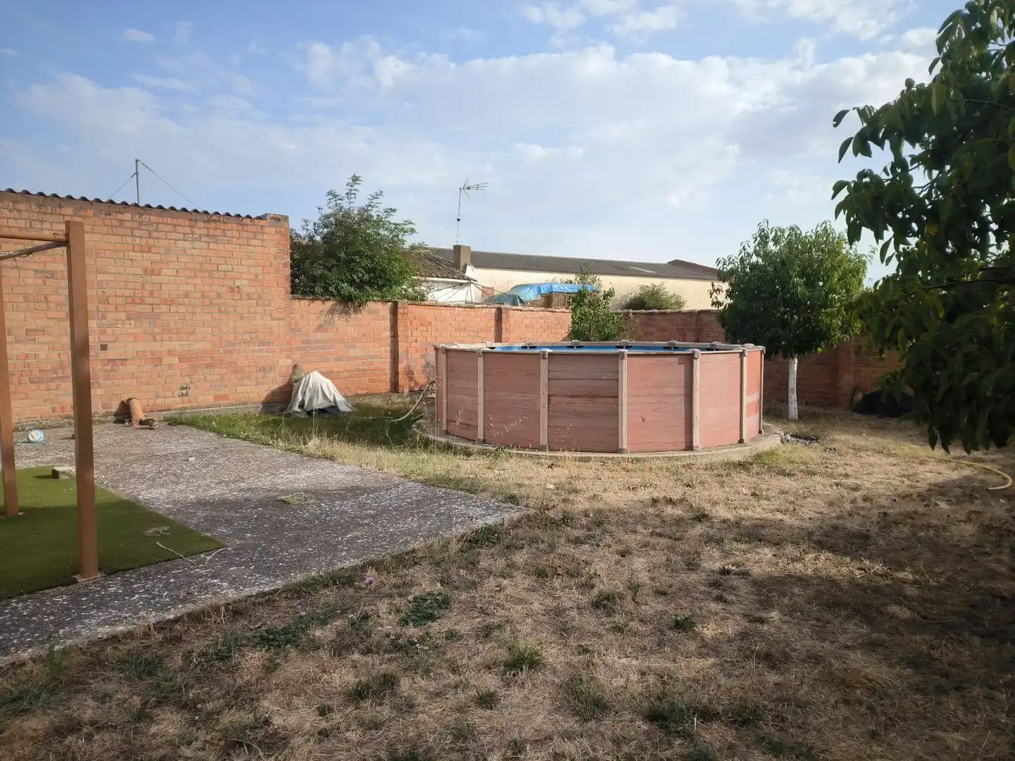 Piscina de Casa o chalet en venta en Arenillas de Riopisuerga con Calefacción, Jardín privado y Piscina